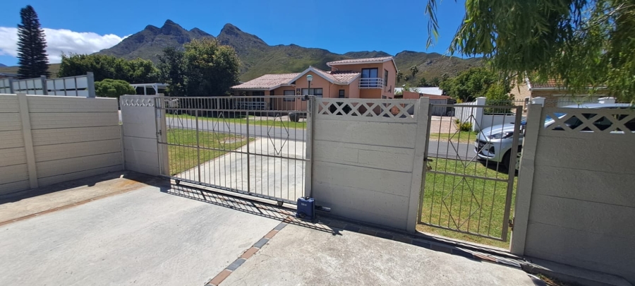 4 Bedroom Property for Sale in Kleinmond Western Cape